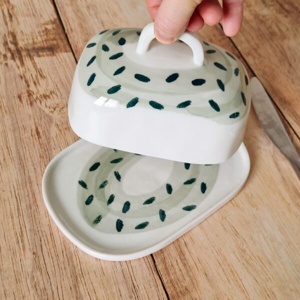 Beurrier en porcelaine. Flocon vert